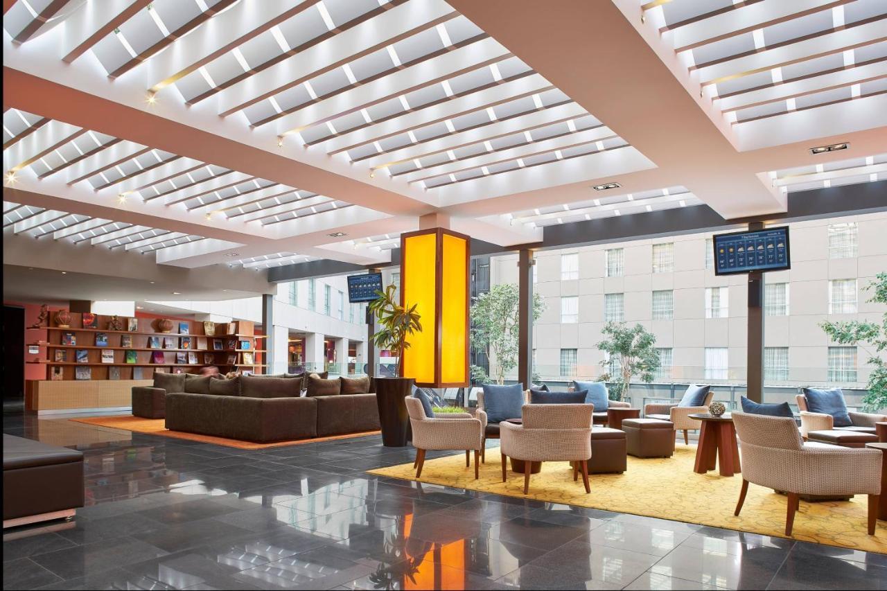 Courtyard By Marriott Mexico City Airport Bagian luar foto